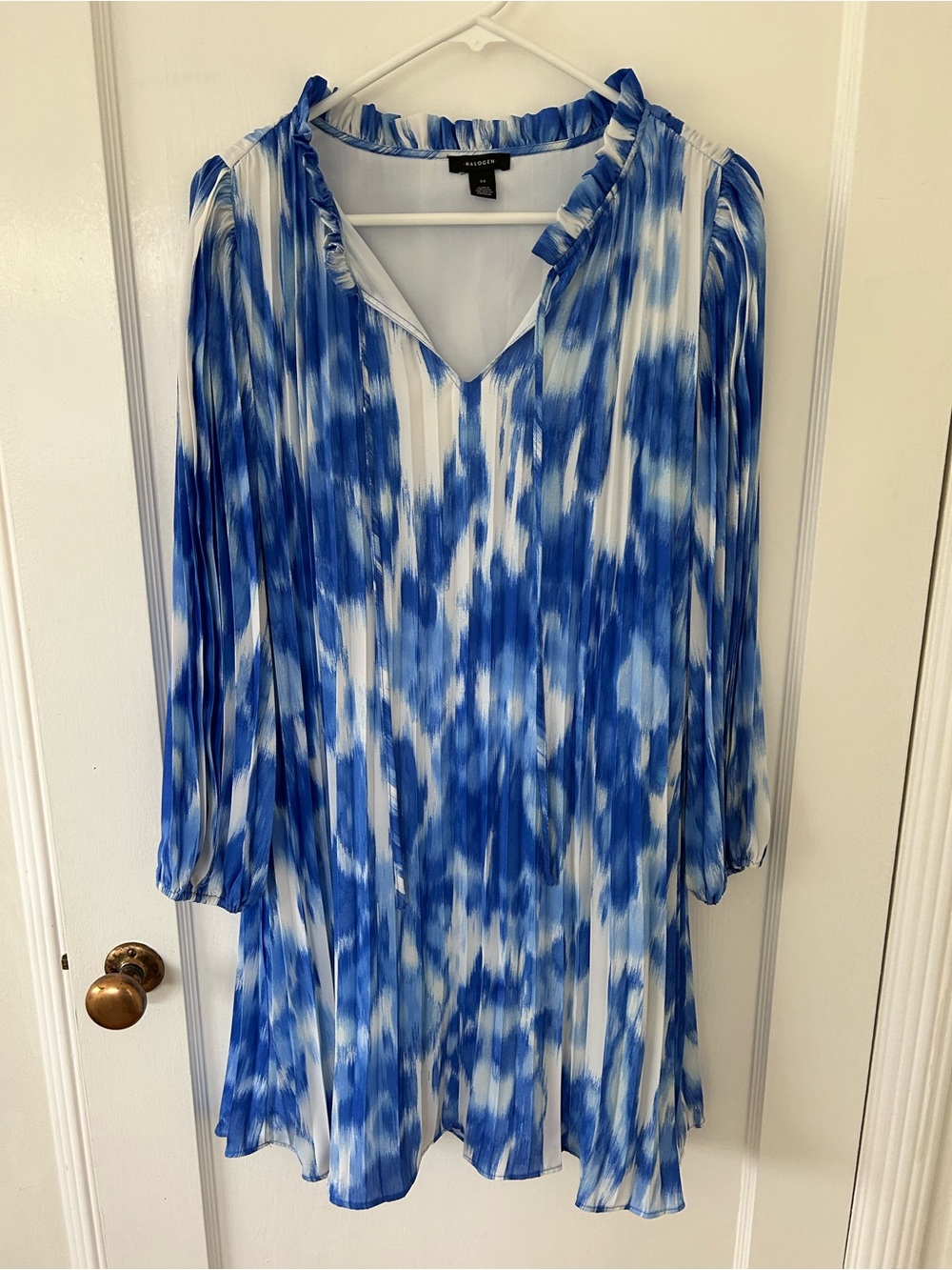Halogen Dress Cocktail Blue & White Pleated V-Neck Tie Neck Ruffle XS